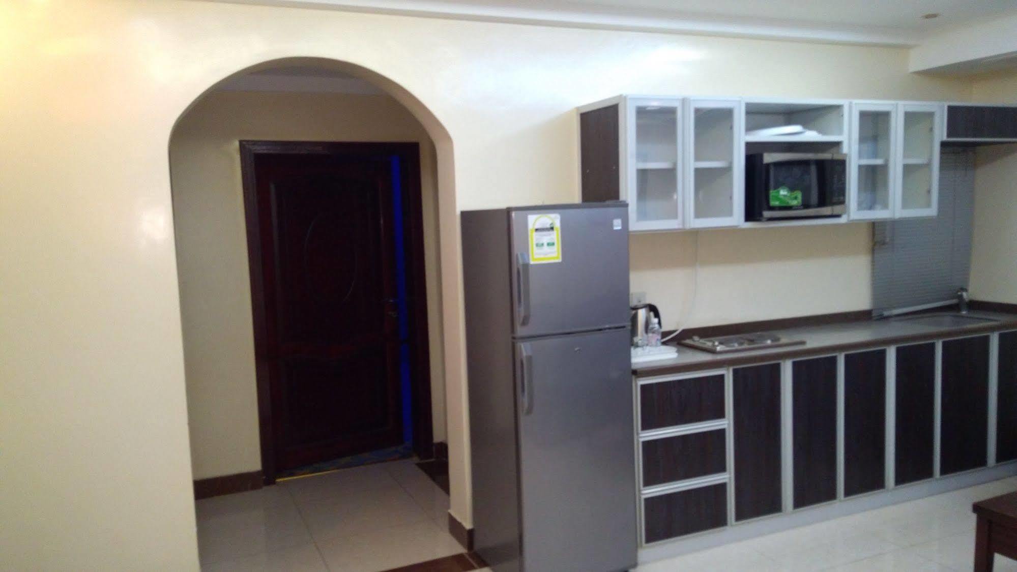قصر اليمامة للاجنحة الفندقية-ينبع Yanbu Exterior foto